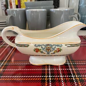 Antique W. H. Grindley Windsor Ivory Elegant Low Slung Sauce Boat Pitcher‎
